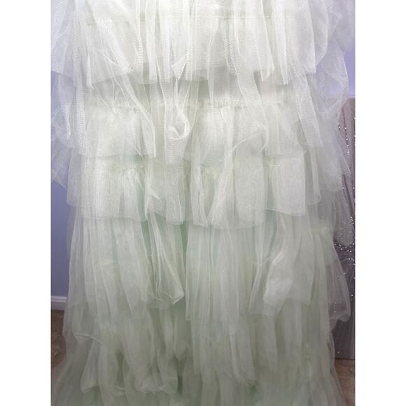Mac Duggal Ruffle Tiered Tulle Cutout Mint Green Maxi Gown Size 12 - Picture 8 of 12